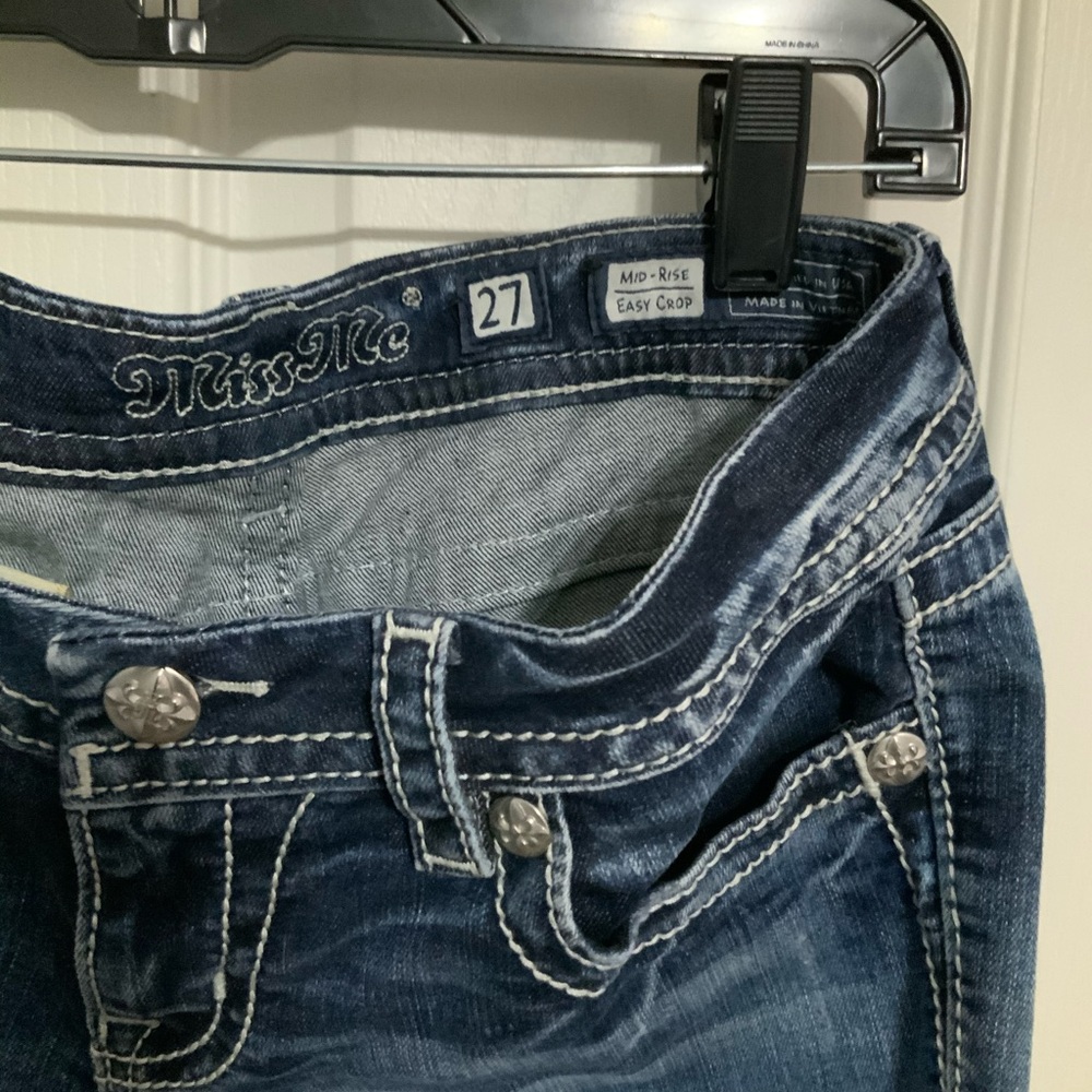 Miss Me crop jeans